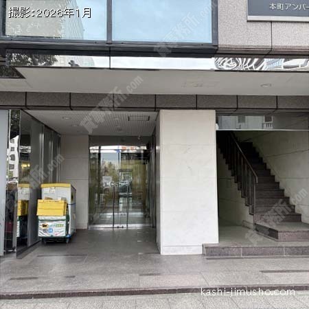 ビル入口前面 ビル入口前面