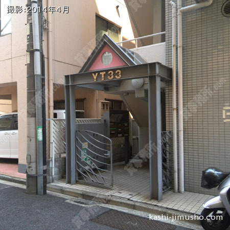 ビル入口 ビル入口
