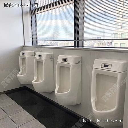 男性トイレ 男性トイレ