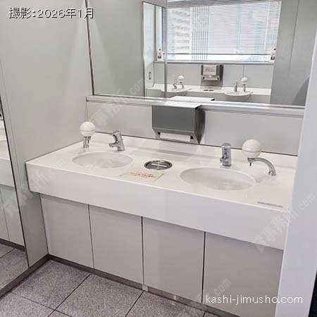 女性トイレ 女性トイレ