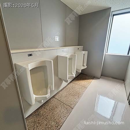 男性トイレ