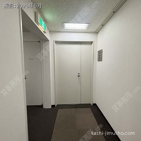 貸室入口