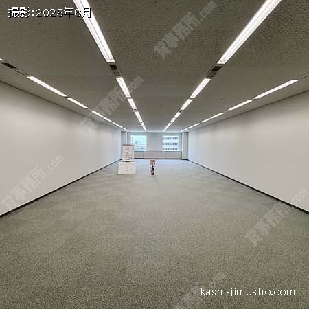 貸室内(8階西館34.16坪)