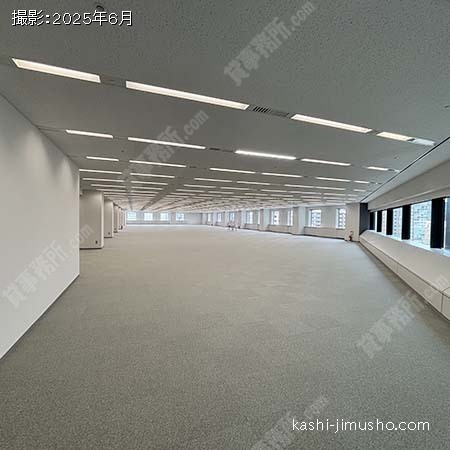 貸室内(10階東館320.05坪)