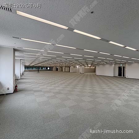 貸室内(10階東館320.05坪)