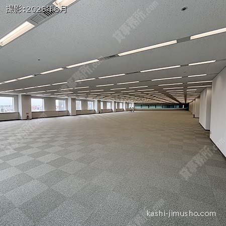 貸室内(10階東館320.05坪)