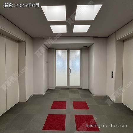 貸室入口(東館8階287.59坪)