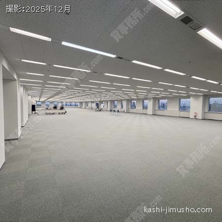 貸室内(16階西館311.89坪)