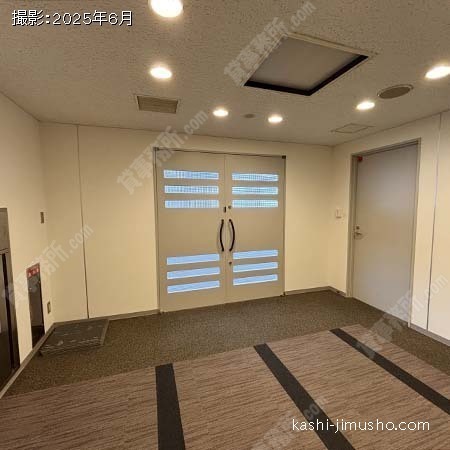 貸室入口(8階801号室)