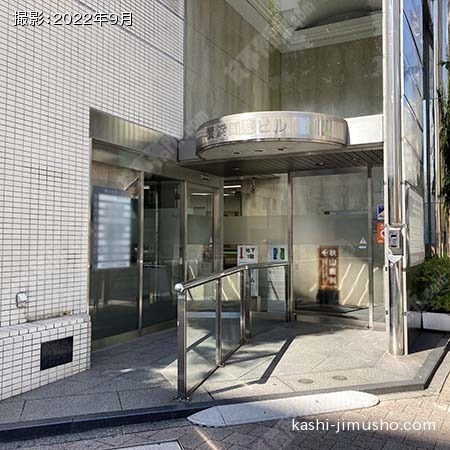 ビル入口 ビル入口