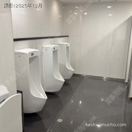 男性トイレ 男性トイレ