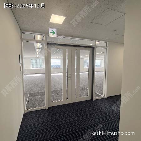 貸室入口(25階)
