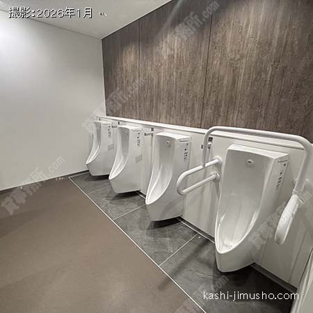 男性トイレ 男性トイレ