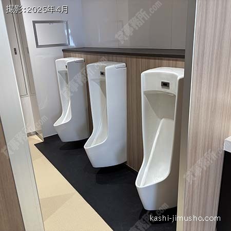 男性トイレ