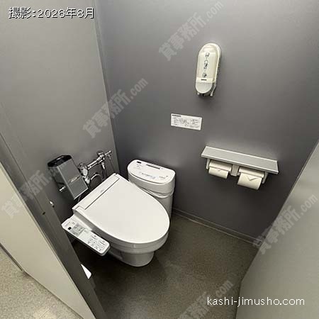 男性トイレ 男性トイレ