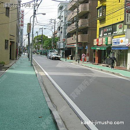 前面道路 