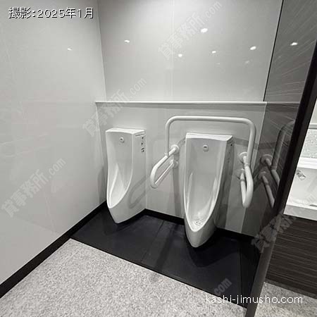 男性トイレ