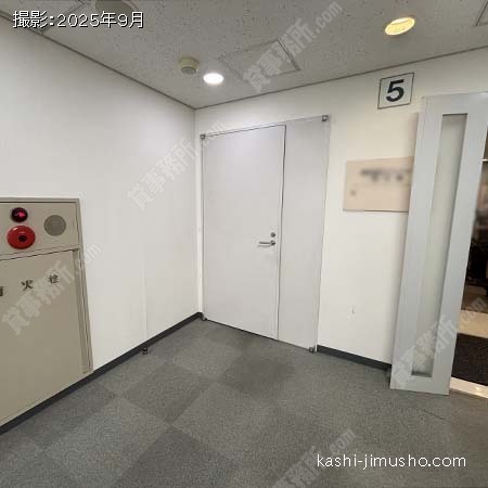 貸室入口 貸室入口