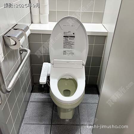 男性トイレ