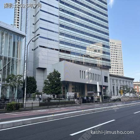 ビル前面