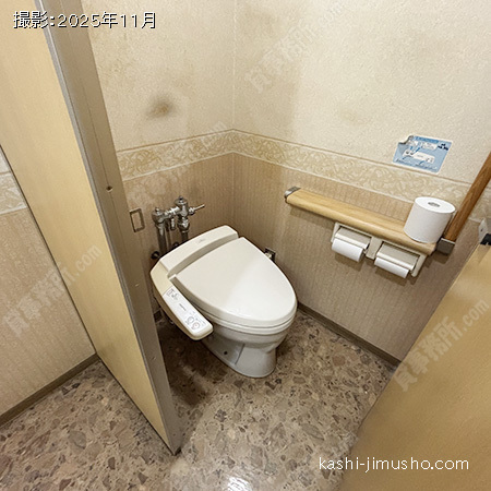 男性トイレ