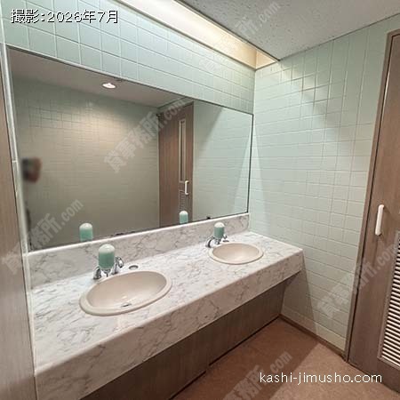 男性トイレ 男性トイレ