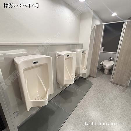 男性トイレ