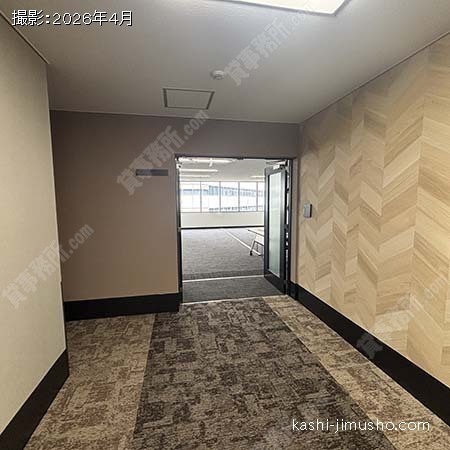貸室入口