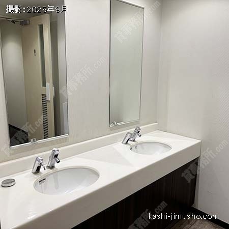 男性トイレ