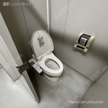 男性トイレ