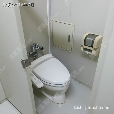 男性トイレ