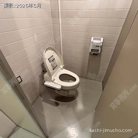 男性トイレ