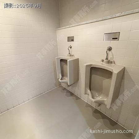 男性トイレ