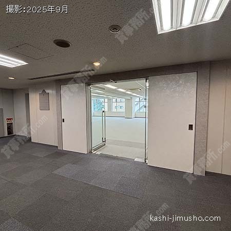 貸室入口(7階93.98坪)