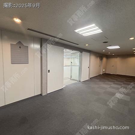 貸室入口(6階）