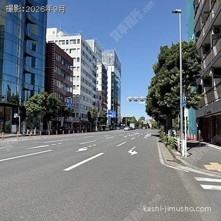 前面道路(新横浜通り) 前面道路(新横浜通り)