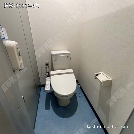 男性トイレ