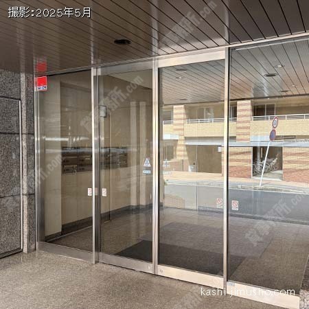 ビル入口