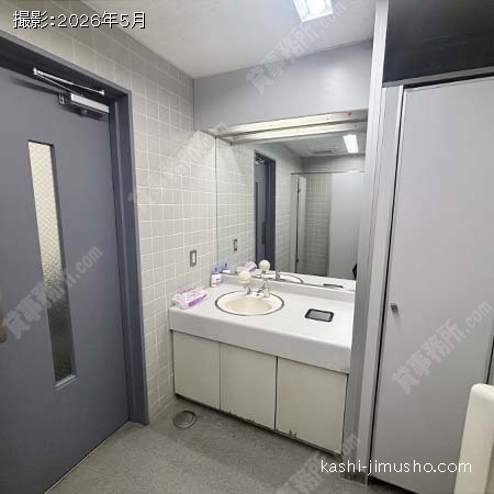 男性トイレ 男性トイレ