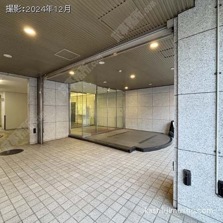 ビル入口