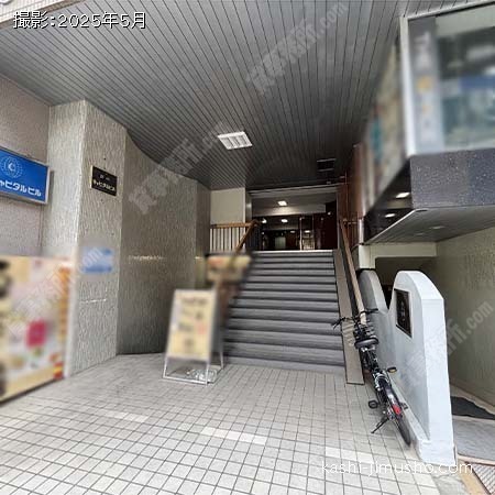 建物入口