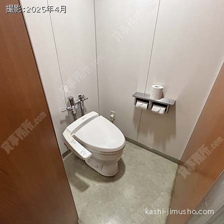男性トイレ