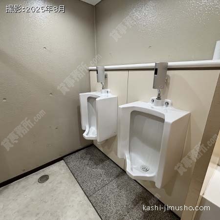 男性トイレ