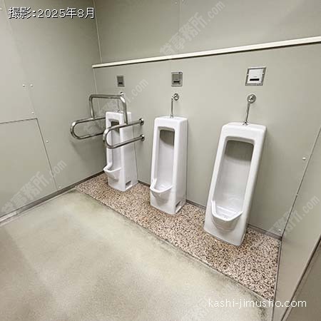 男性トイレ
