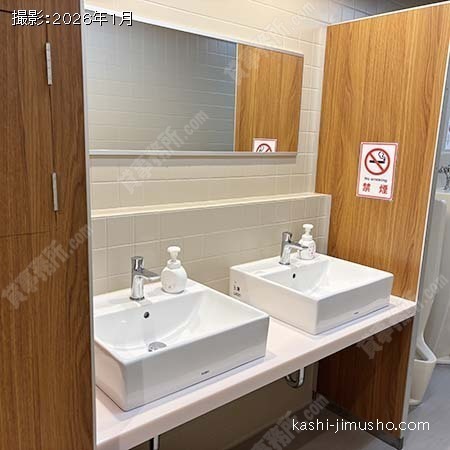 男性トイレ