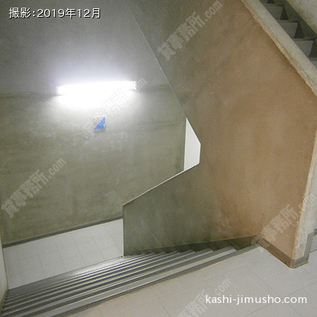 共用階段