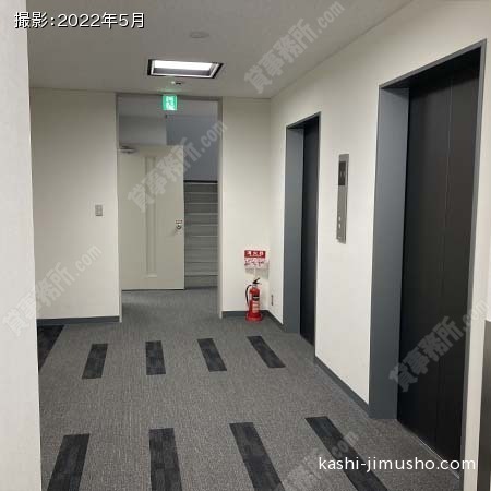 フロアエレベーター