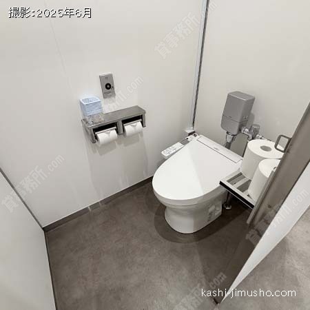 男性トイレ