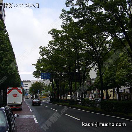 ビル前より 