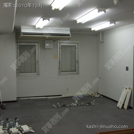 もうひとつの室内 